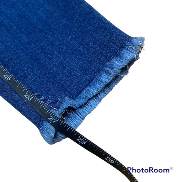 7 For All Mankind | EUC size 26 b(air) denim - Picture 2 of 6